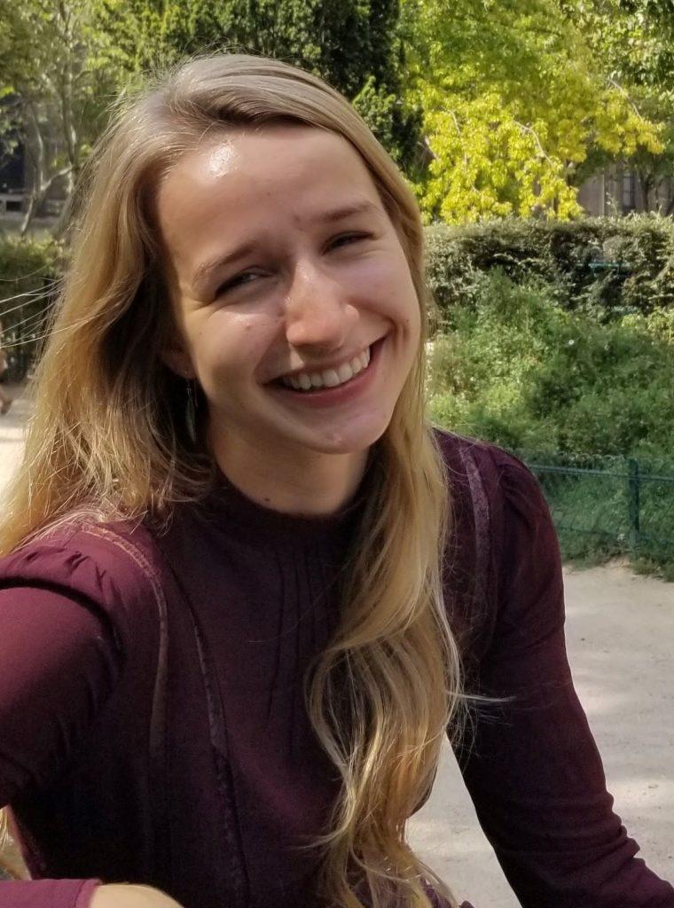 Photo of NSF Graduate Research Fellow Willa Dworschack ’20