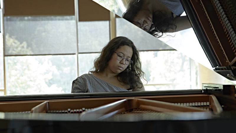 Milou (Emmylou) de Meij ’19 is pursuing a double degree