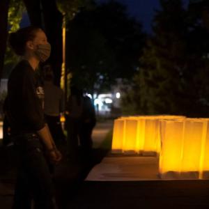 Luminaries light up Main Hall entrance to welcome new students to Lawrence