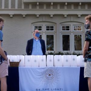 Handshake event for new LU students 